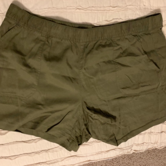 Old Navy Pants - Navy Green Flowy Shorts